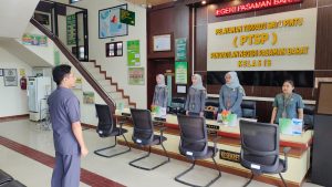 Briefing Petugas PTSP